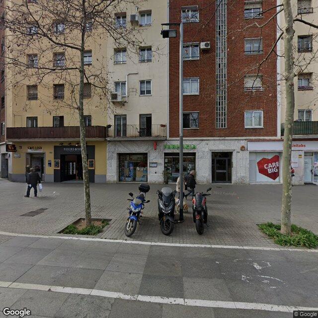 Street view near Farmàcia Llorens Sole, Anna in Barcelona