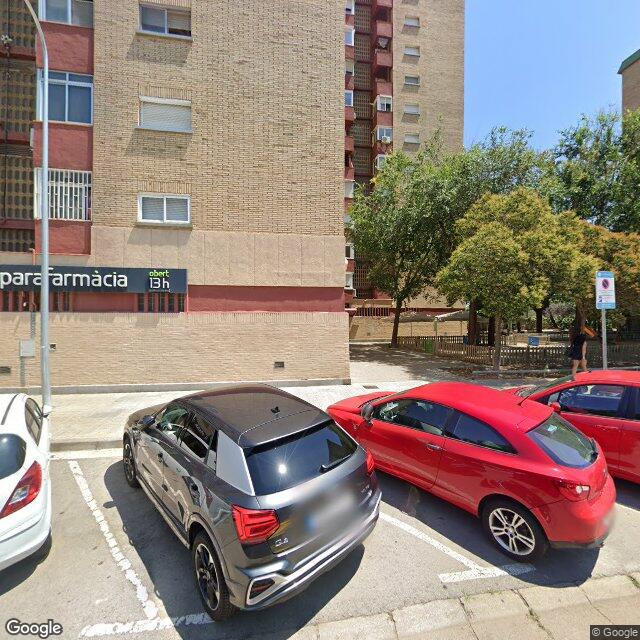 Street view near Farmàcia Luca Gallego, M. Pilar in Barcelona
