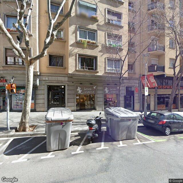 Street view near Farmàcia Mérida Donoso, Salvador in Barcelona