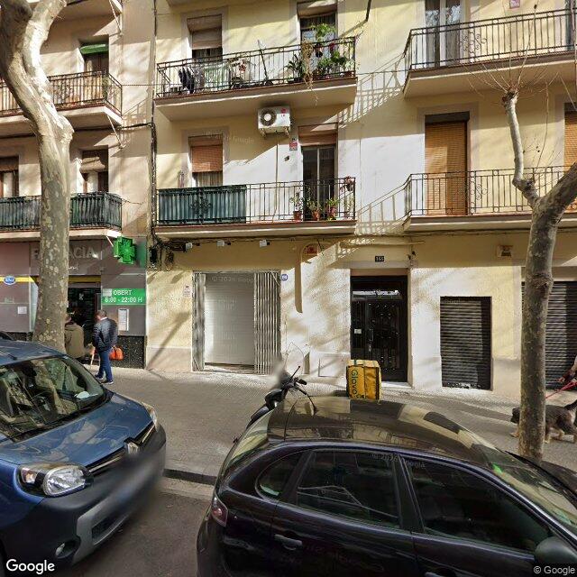 Street view near Farmàcia M. Boronat in Barcelona