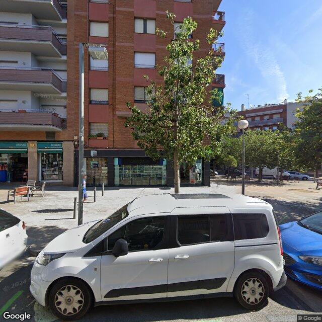 Street view near Farmàcia M. Carmen Planes Casals in Barcelona