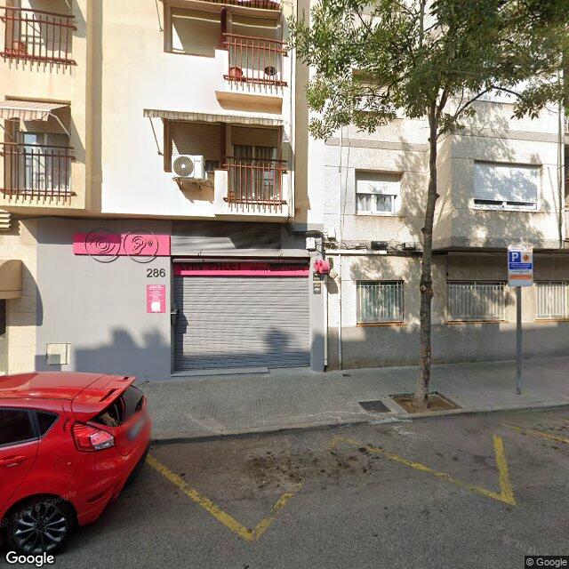 Street view near Farmàcia M. Carmen Solís Soler in Terrassa