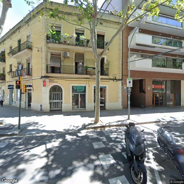 Street view near Farmàcia Magrinyà Rull, Josep I Jordi in Barcelona