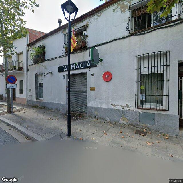 Street view near Farmàcia Maria Pilar Fernández Tapia in Barcelona