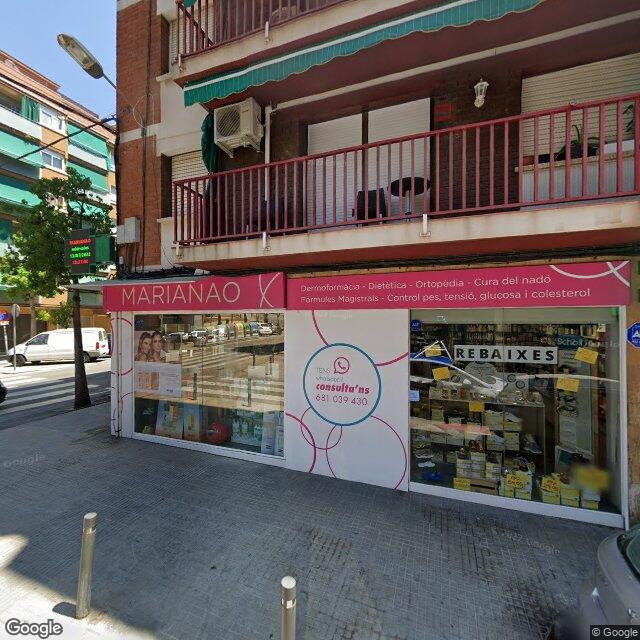 Street view near Farmàcia Marianao in Barcelona
