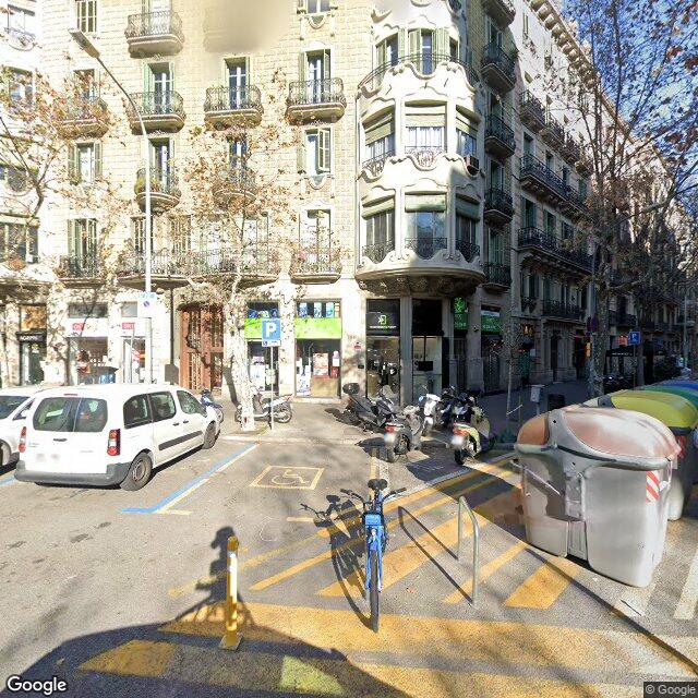 Street view near Farmàcia Marrugat Fontanals, Òscar in Barcelona
