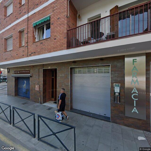 Street view near Farmàcia Marta Calduch Porta in Barcelona