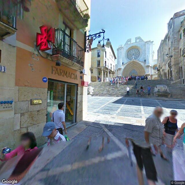 Street view near Farmàcia Mas Cavallé, Sílvia in Tarragona