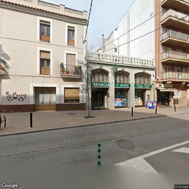 Street view near Farmàcia Miró Rodríguez, Ferran in Tarragona