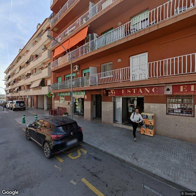 Street view near Farmàcia Molfulleda San Julian, Marta in Barcelona