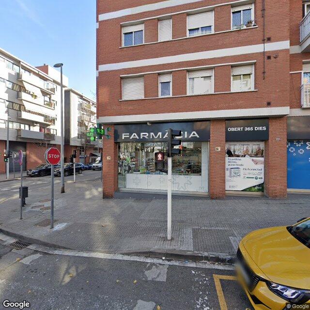 Street view near Farmàcia Morales Martínez, Miquel in Barcelona
