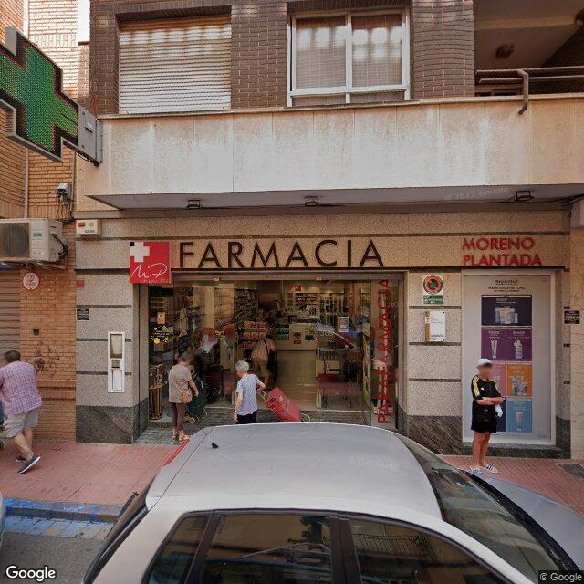 Street view near Farmàcia Moreno Sancho in Valencia