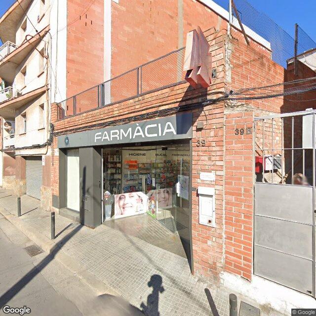 Street view near Farmàcia Muñoz Juan, Luís in Barcelona
