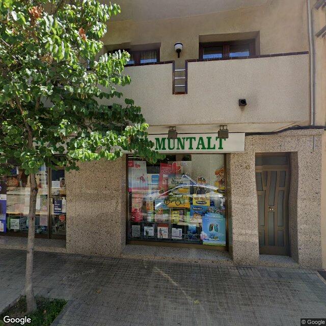 Street view near Farmàcia Muntalt Brugués, Francesc Xavier in Gerona