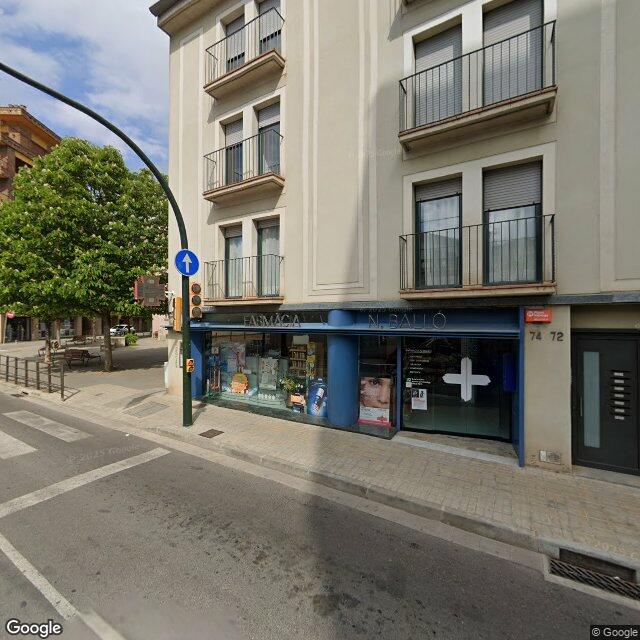 Street view near Farmàcia Núria Balló Brotons in Gerona