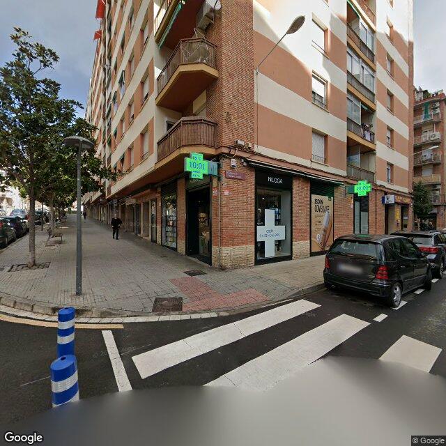Street view near Farmàcia Niloga in Reus
