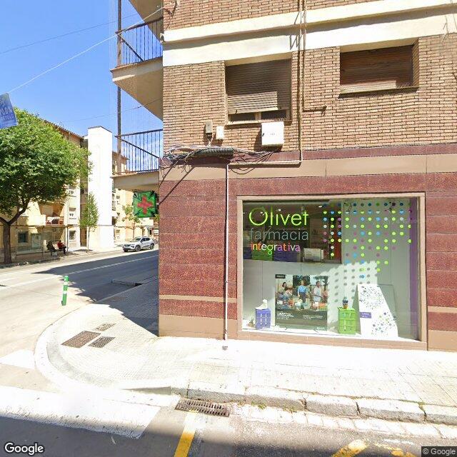 Street view near Farmàcia Olivet in Barcelona
