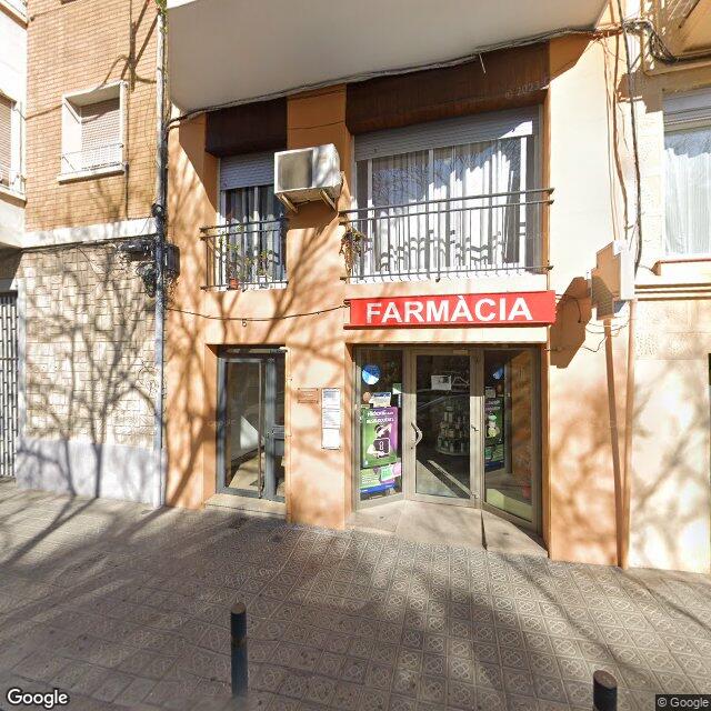 Street view near Farmàcia Pérez Carrión, Laura in Barcelona