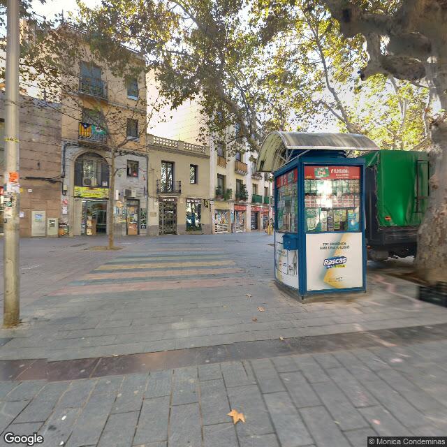 Street view near Farmàcia Pérez Galindo, Laura in Barcelona