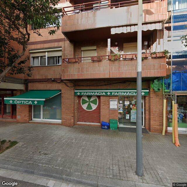 Street view near Farmàcia Pérez Sánchez, Maria Teresa in Barcelona