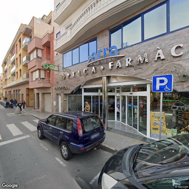 Street view near Farmàcia Parra Trillas, Pere in Tarragona