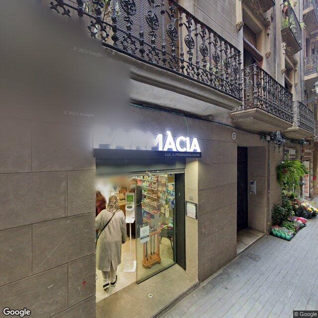 Street view near Farmàcia Pedragosa Cacha, Santiago in Barcelona