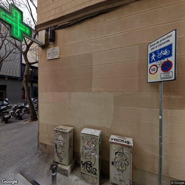 Street view near Farmàcia Pereita Airta, M. Àngels in Barcelona