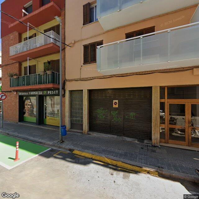 Street view near Farmàcia Peset, Clara in Vilanova I la Geltrú