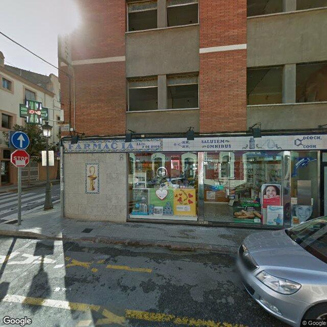 Street view near Farmàcia Pilar De Dios Culebras in Barcelona