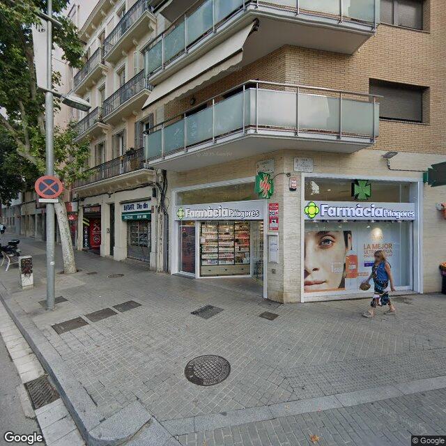 Street view near Farmàcia Pitàgores in Barcelona