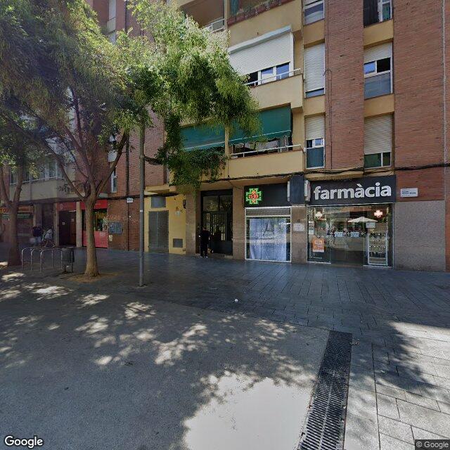 Street view near Farmàcia Plaça Catalunya in Barcelona