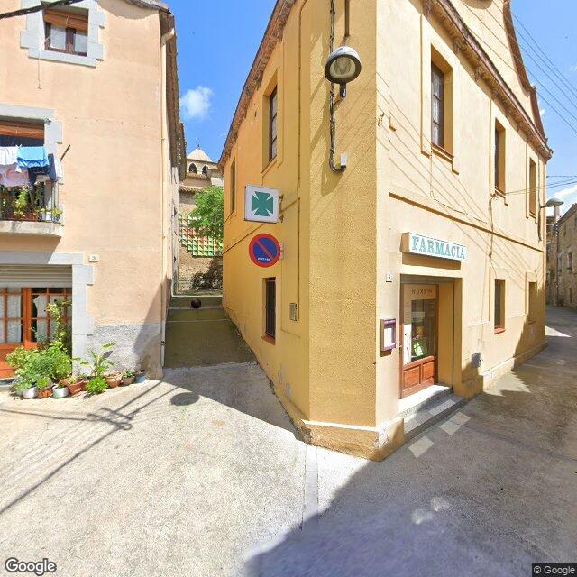 Street view near Farmàcia Pla-Giribert Pons, Montserrat in Gerona