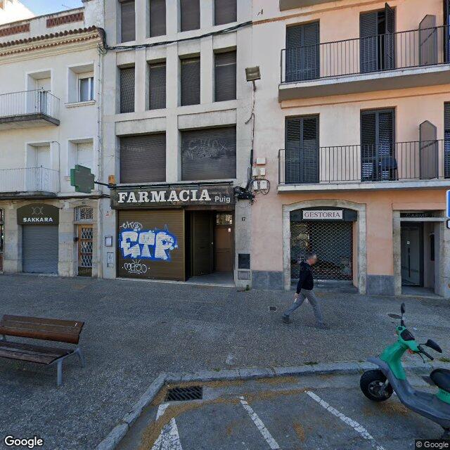 Street view near Farmàcia Puig in Gerona
