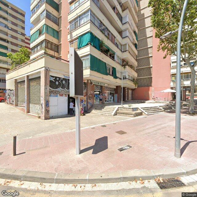Street view near Farmàcia Ramon Gabarró Solé in Barcelona
