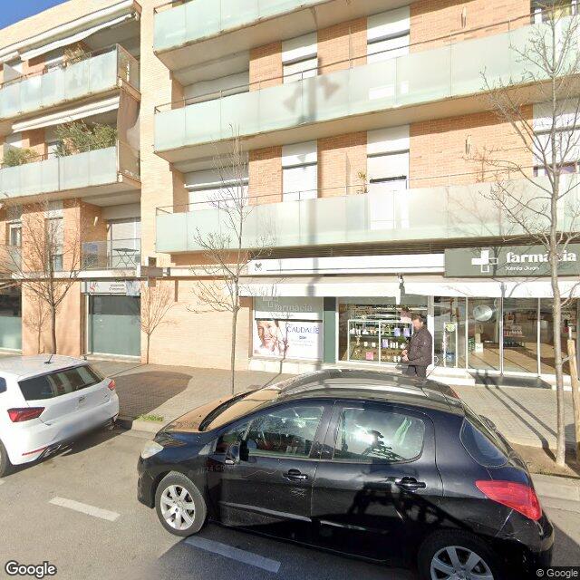 Street view near Farmàcia Roig Smagghe, Florència in Gerona