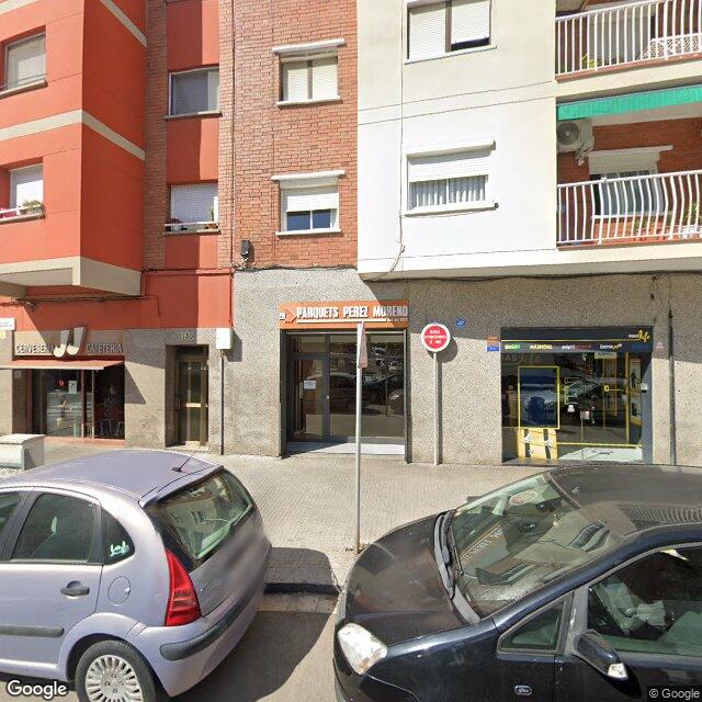 Street view near Farmàcia Rosa Sánchez Calucho in Barcelona