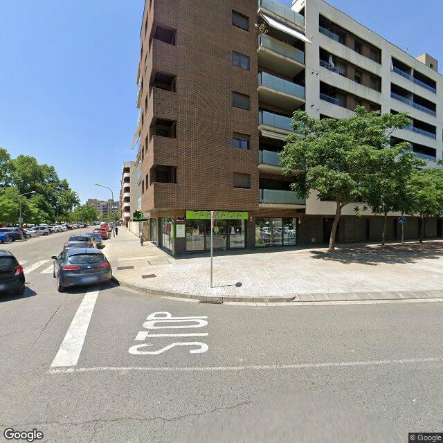 Street view near Farmàcia Saez Pons, Guillem in Lleida
