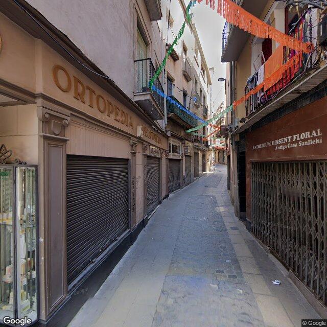 Street view near Farmàcia Sala in Barcelona