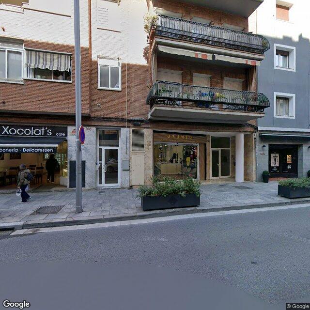Street view near Farmàcia Sancho Cejas, Maria José in Barcelona