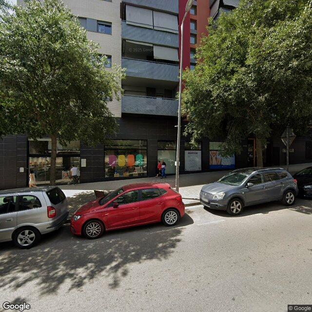 Street view near Farmàcia Sanjuan Piñol, Roser in Barcelona