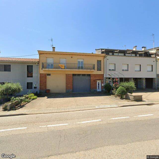 Street view near Farmàcia Santa Pau. Marina Pujol Busquets in Gerona