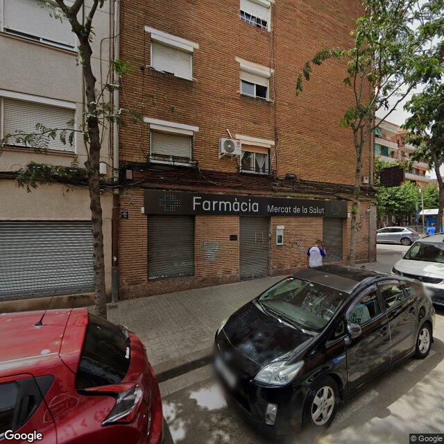 Street view near Farmàcia Santed in Barcelona