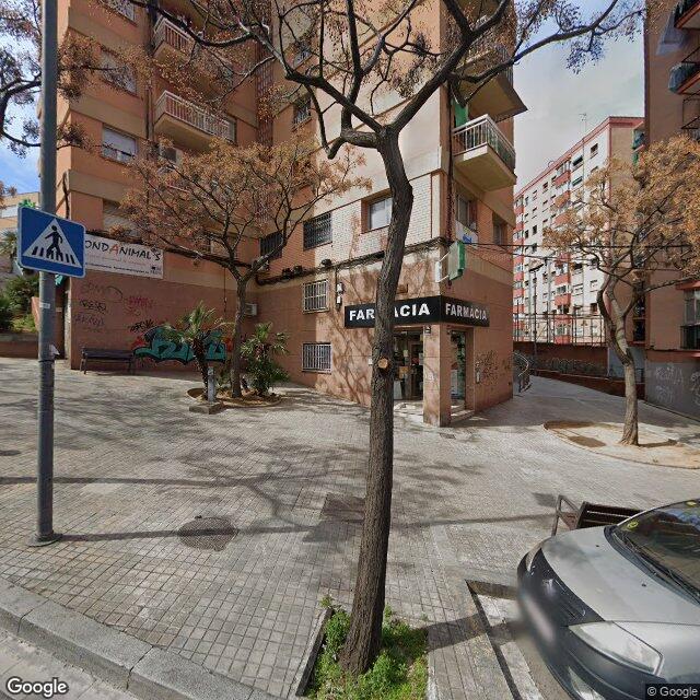 Street view near Farmàcia Sara Morató Abad in Barcelona