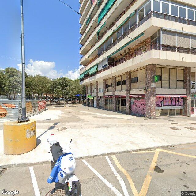 Street view near Farmàcia Segarra Gurria, M.Pilar in Barcelona