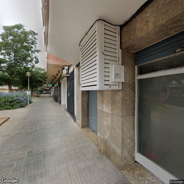 Street view near Farmàcia Selva, Josep Maria I Cristina in Barcelona