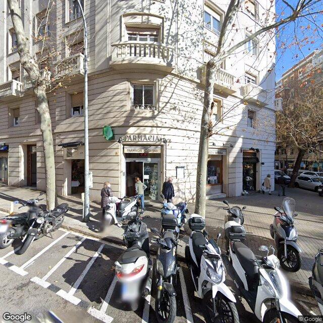 Street view near Farmàcia Surribas in Barcelona