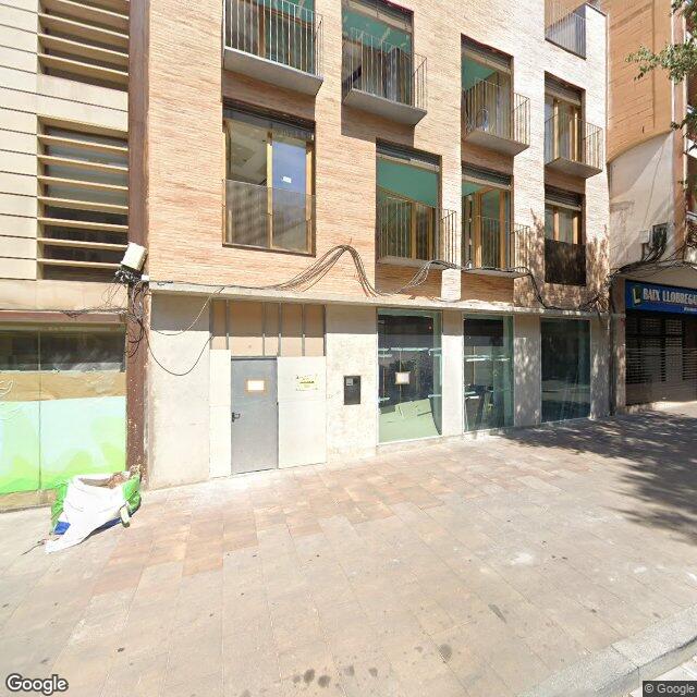 Street view near Farmàcia Taulé Martí in Barcelona