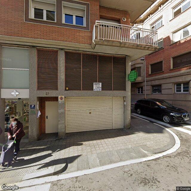 Street view near Farmàcia Tomas Parra, Cinta in Barcelona