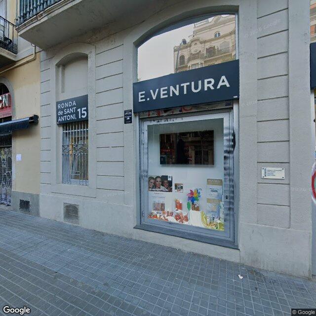 Street view near Farmàcia Ventura Cebrià,Enric in Barcelona