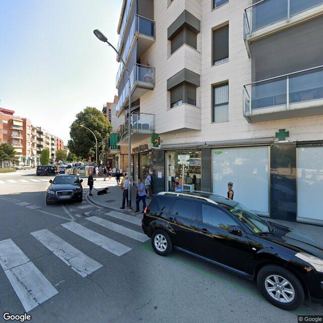Street view near Farmàcia Vila Mogas, Joan I Vila Nieto, Isabel in Barcelona